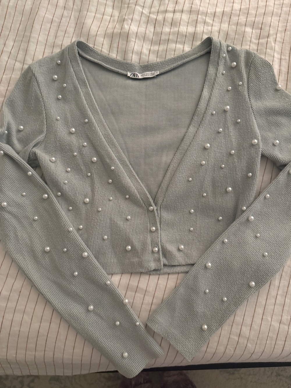 Zara White Cropped Cardigan with Pearl Detail